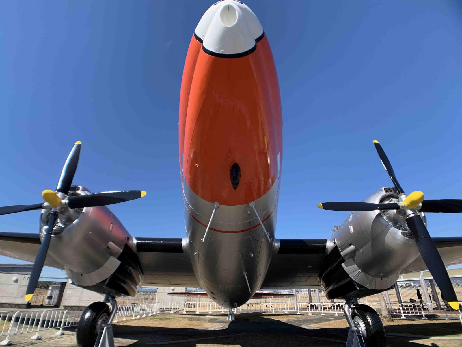 エアパーク（航空自衛隊浜松広報館）で、常設展示飛行機C-46の